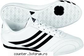 din alta parte priviti vand adidasuri